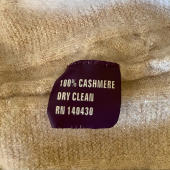 Pure cashmere S crewneck cable sweater - Picture 6 of 6